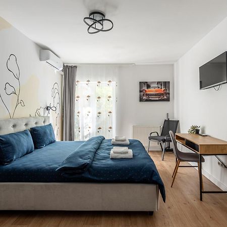 Beta Studio Langa Iulius Mall Клуж-Напока Екстер'єр фото